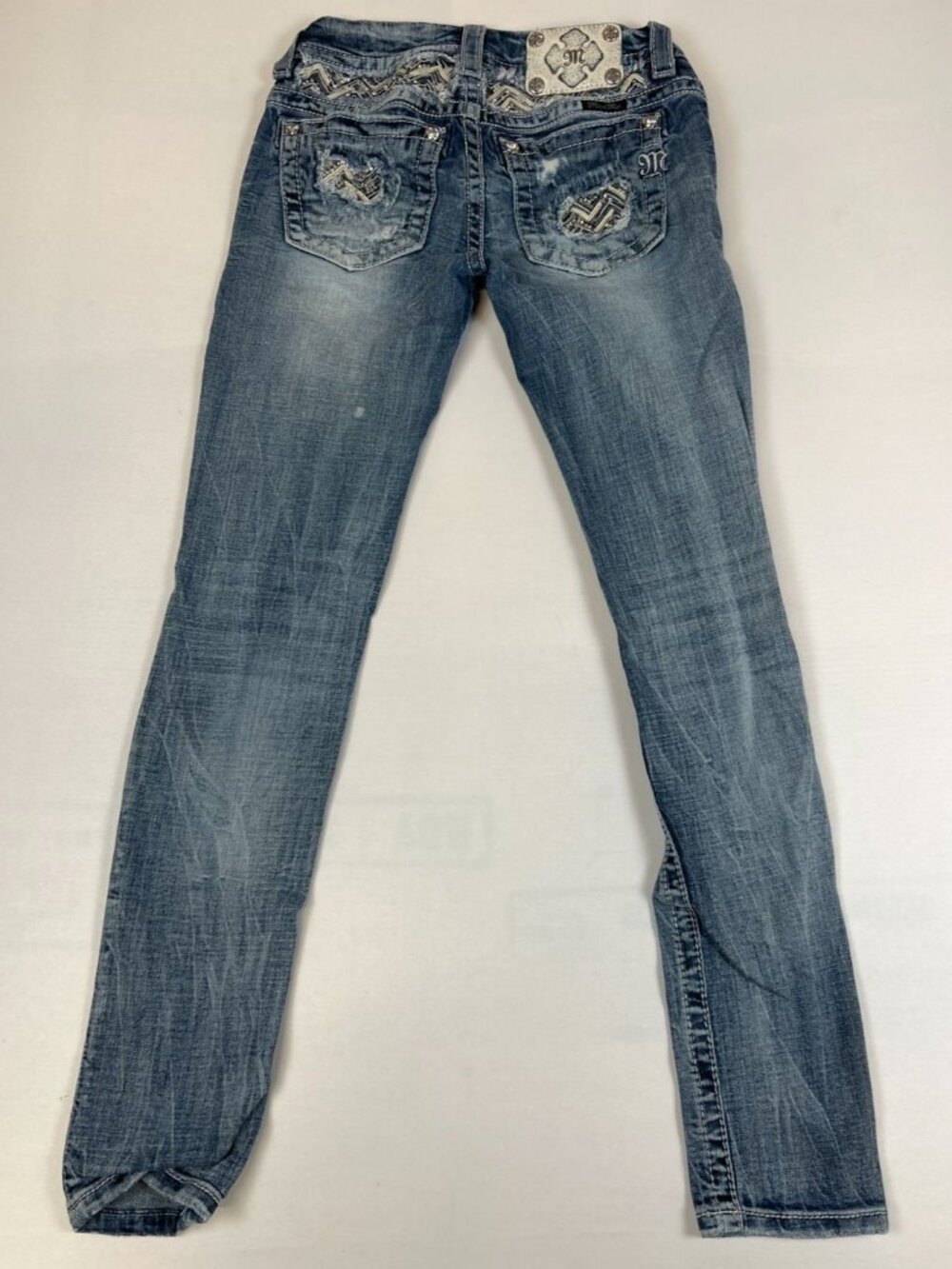 Miss Me Women 26 29 Inseam Ankle Skinny Blue Denim Distressed Embellished Pocket - Picture 2 of 11